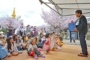 4人形つかいパペ（浄國寺）